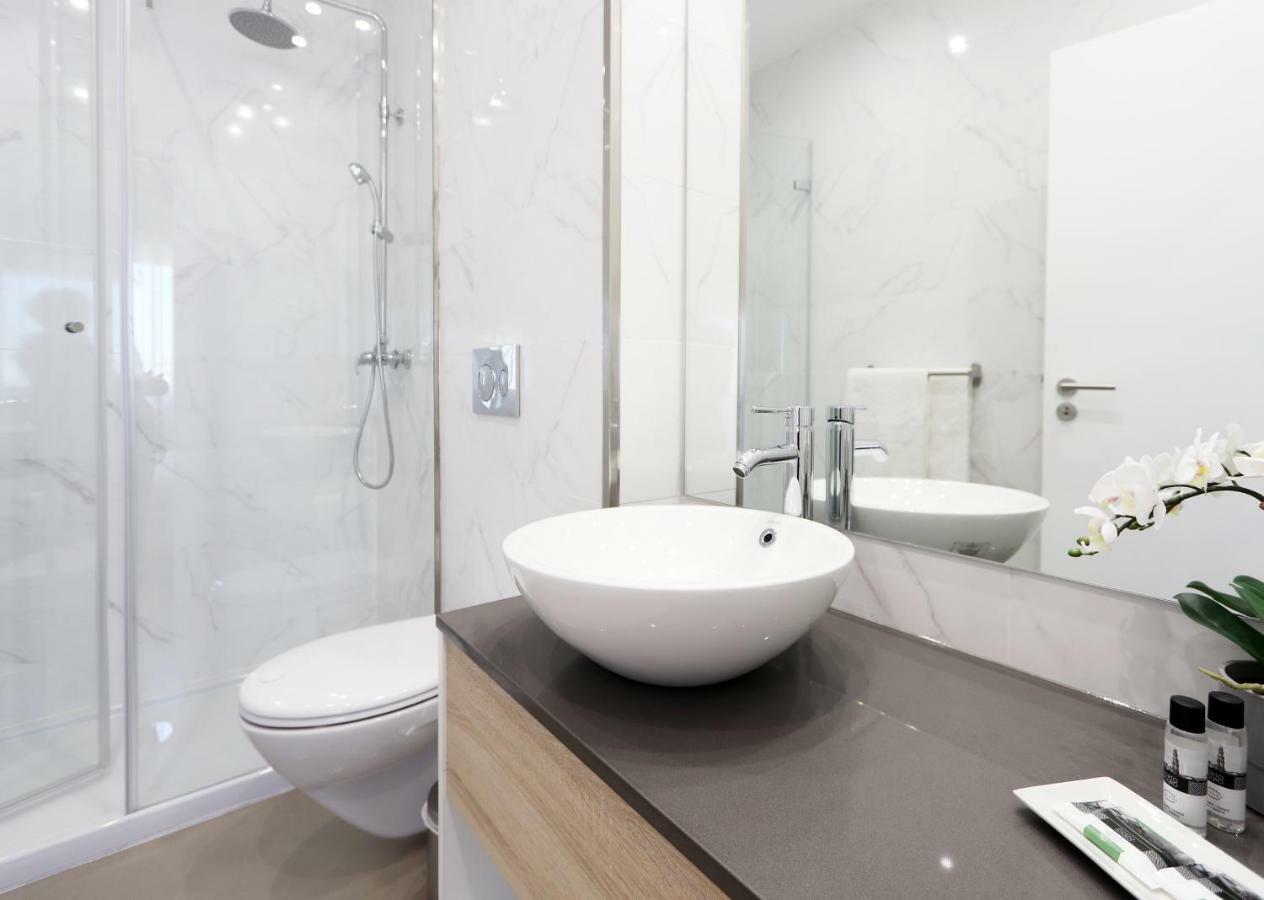 Hm - Living Batalha Square 1 Leilighet Porto Eksteriør bilde